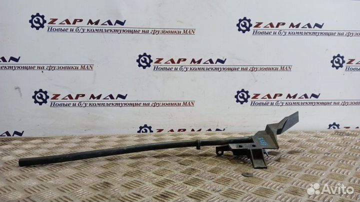 Кронштейн обтекателя кабины левый Man Tga