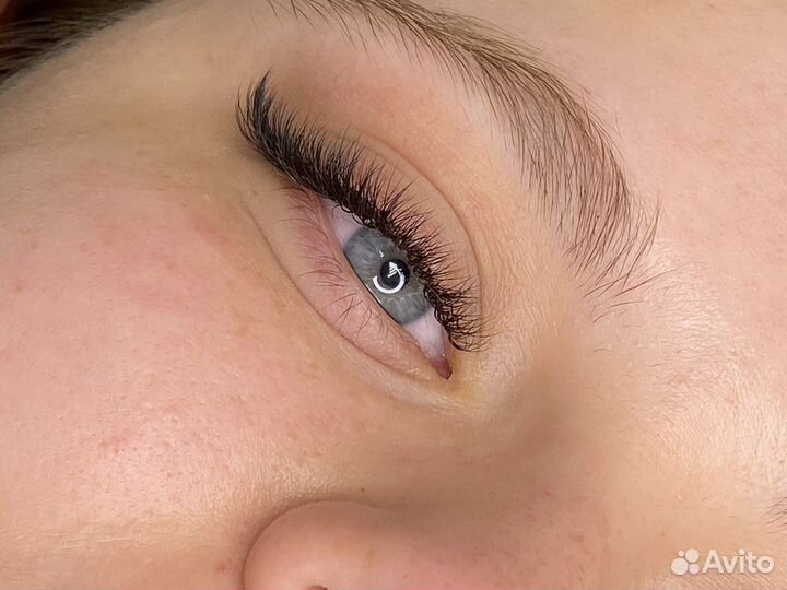 Наращивание ресниц модель на дому