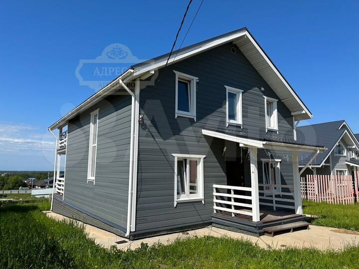 Дом 212,3 м² на участке 6 сот.