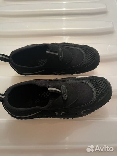 Обувь для плавания