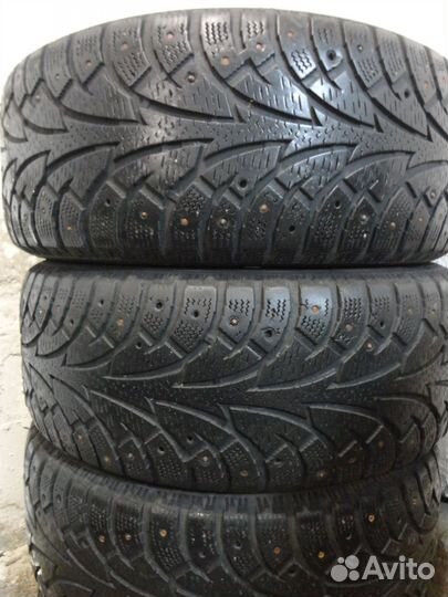 Hankook Winter I'Pike W409 215/55 R16