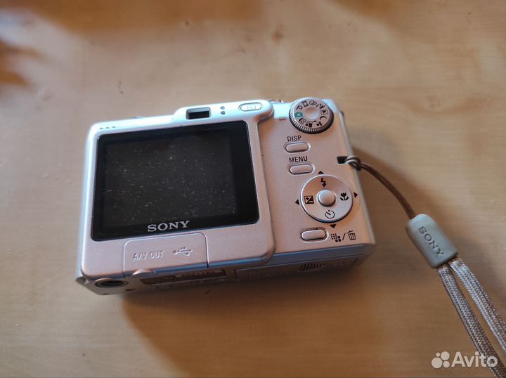 Компактный фотоаппарат sony cyber shot