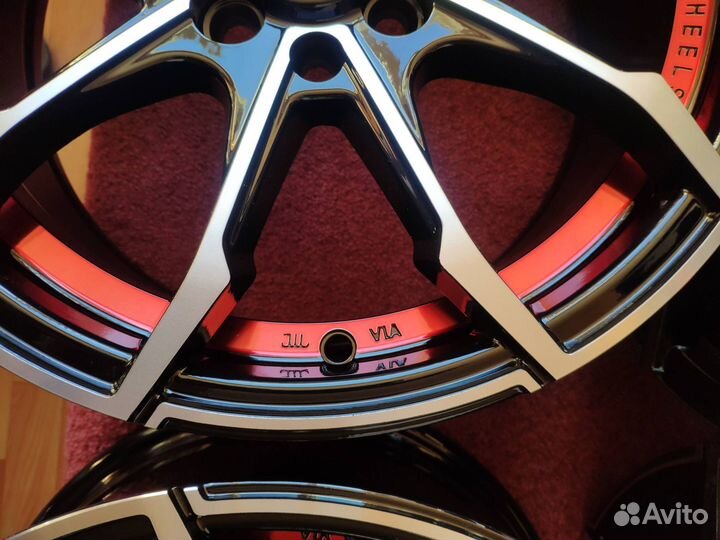 Новые диски Rasing Wheels R15