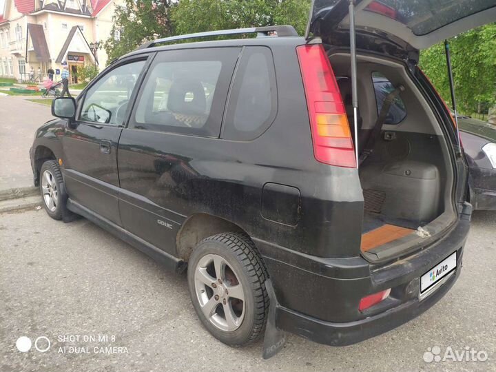 Mitsubishi Space Runner 2.4 AT, 2000, 335 000 км