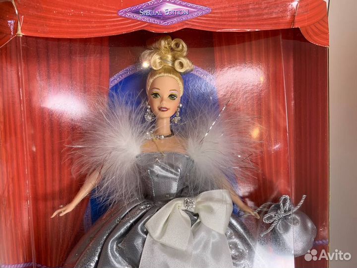 Silver Royale Barbie, 1996