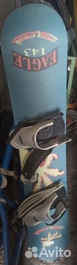 Сноуборд с креплениями и ботинками crazy creek