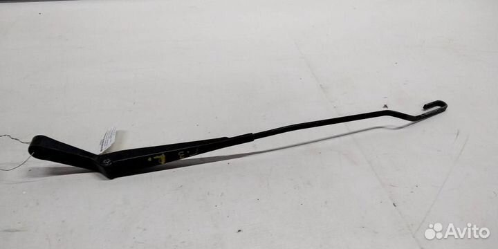 Поводок стеклоочистителя передний левый volkswage