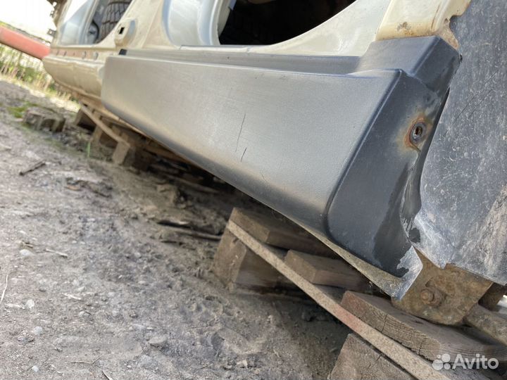 Накладка на порог задняя левая Ssang Yong Kyron