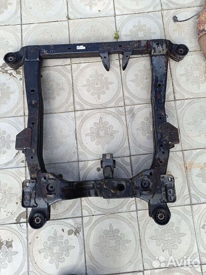 Подрамник двигателя Chevrolet Cruze 2009-2016