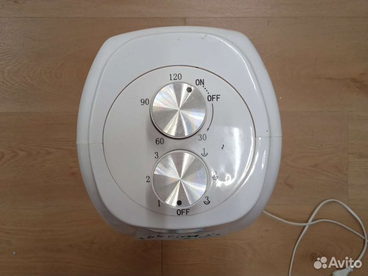 Напольный бытовой вентилятор