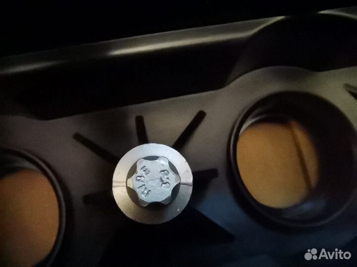 Клапанная крышка Opel z16xer z18xer a16xer