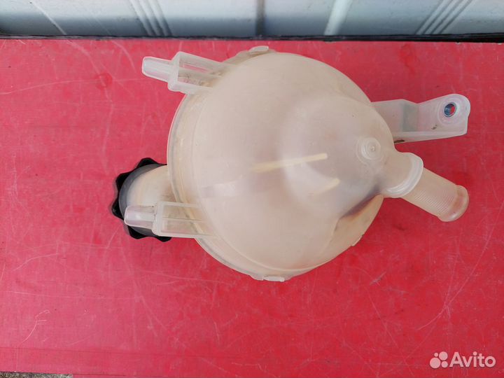 Расширительный бачок Citroen C4