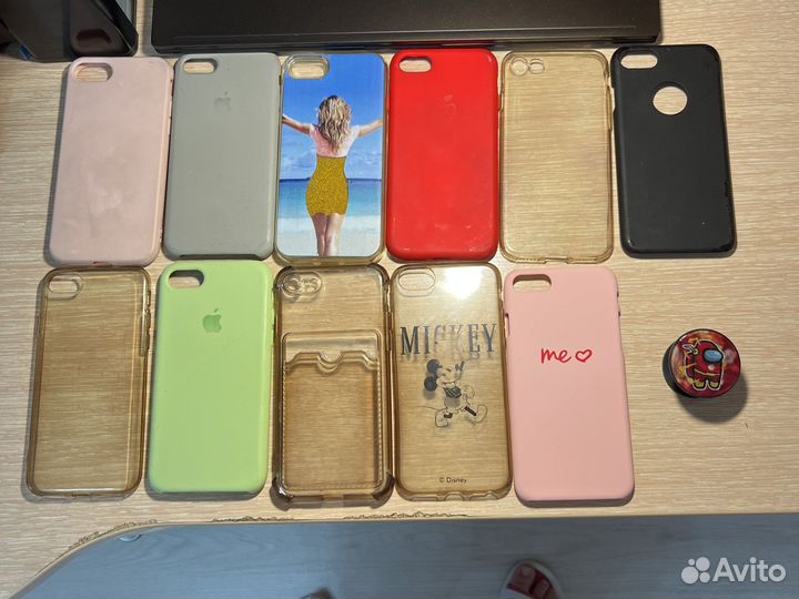 Чехлы на iPhone 8