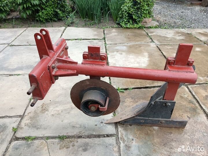 Плуг для минитрактора