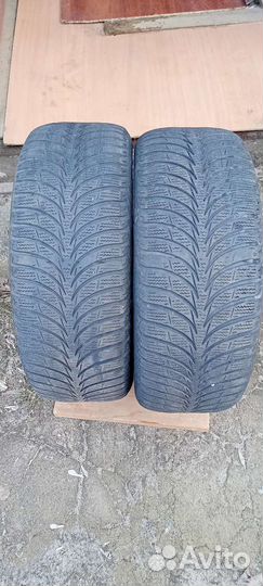 Goodyear UltraGrip Ice+ 215/55 R16 97T