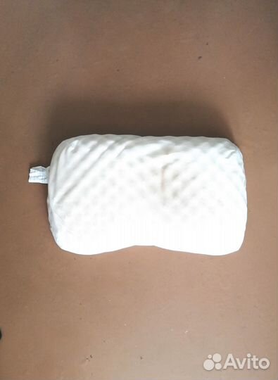 Подушка ортопедическая латексная