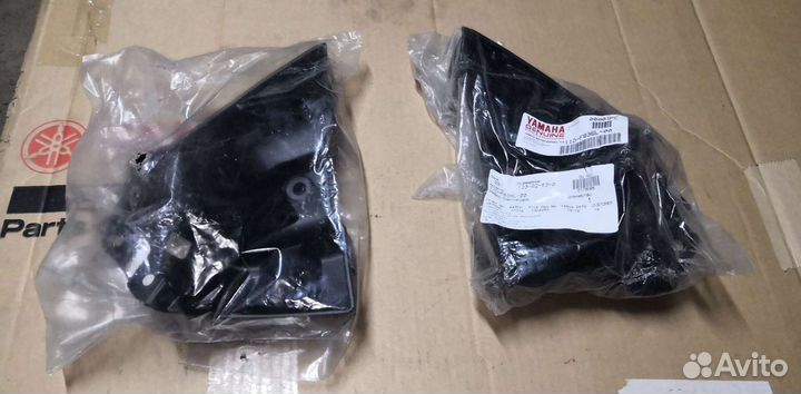 Новая оригинальная крышка боковая Yamaha XT 660