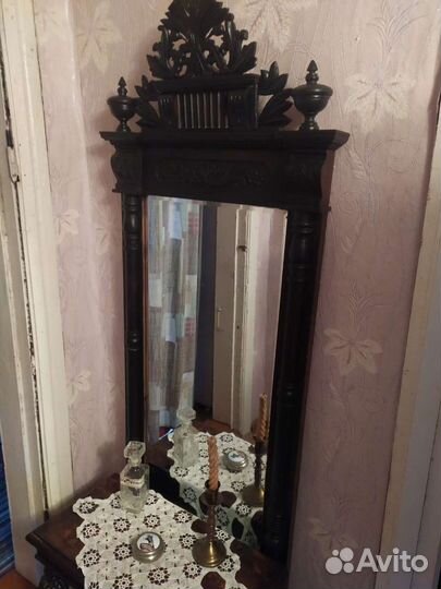 Трюмо с зеркалом старинное