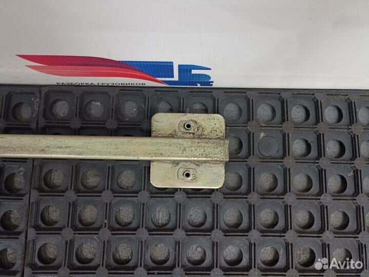 1297302 Кронштейн продолжения двери левой