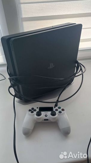 Sony playstation 4 PS4 slim