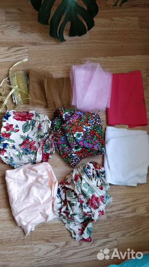 Лоскутки ткани и набивка для кукол