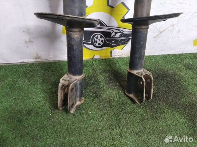 Стойка передняя Renault Sandero хетчбэк K7M 2012