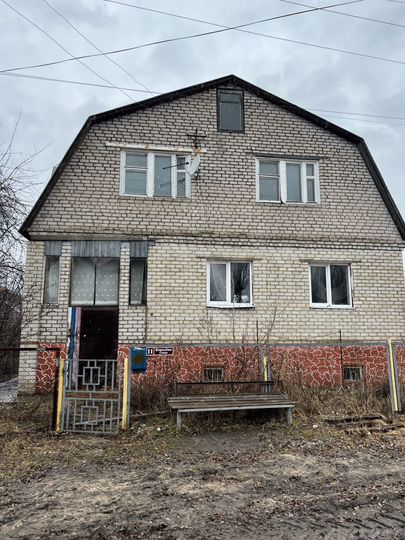 Дом 305,9 м² на участке 8,4 сот.
