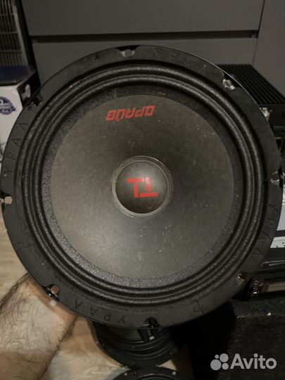 Музыка в автомобиль