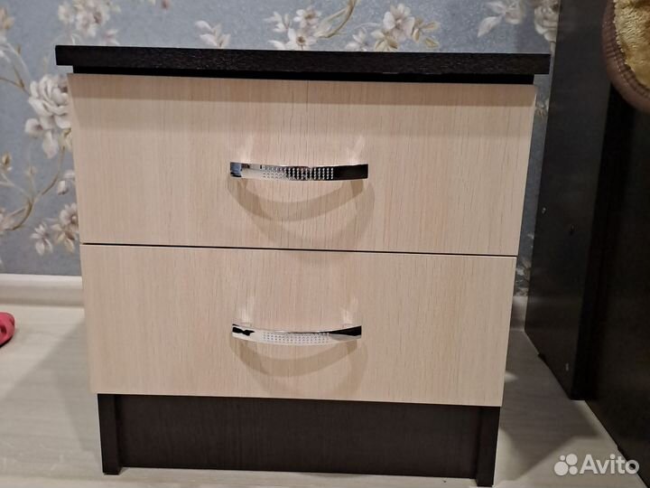 Тумба прикроватная 2 шт бу
