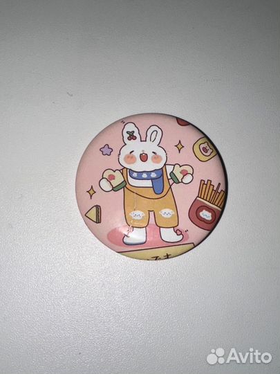 Значки на одежду