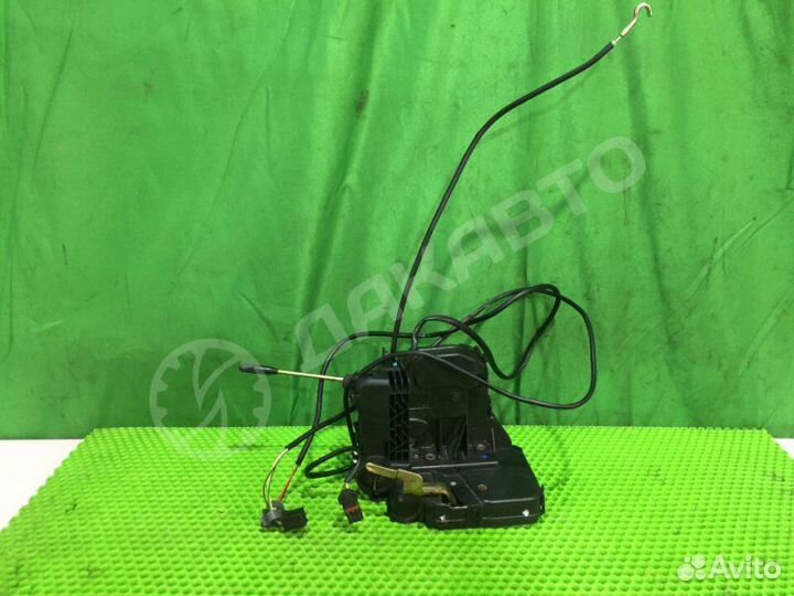 Замок двери передний правый Mercedes-Benz C W203