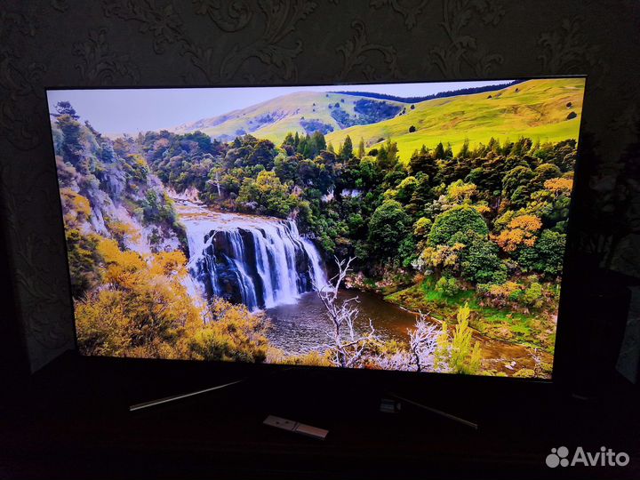 Телевизор 55 дюймов Samsung QE55Q7FAM, 2017