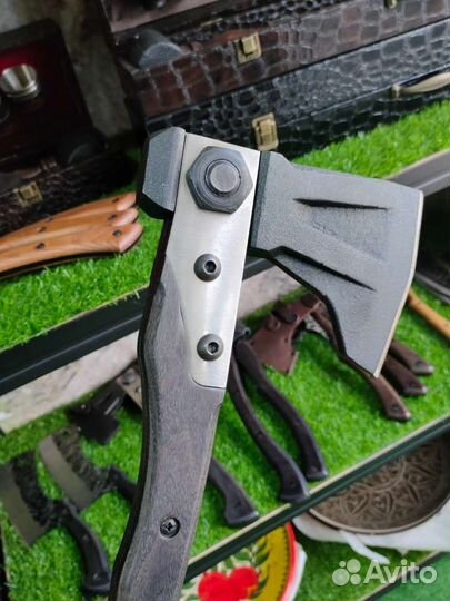 Мощный топор Хаммер