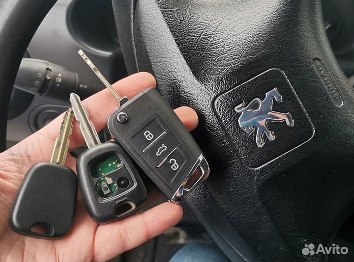Ключ зажигания Peugeot с программированием