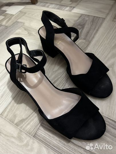 Босоножки женские 36 размер