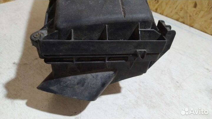 Корпус воздушного фильтра Ford Mondeo 3