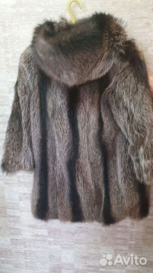 Шуба из чернобурки с капюшоном 46р