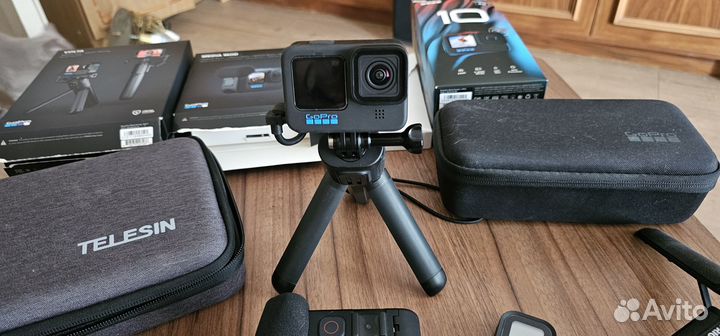 Экшн-камера GoPro Hero 10 Black, комплект