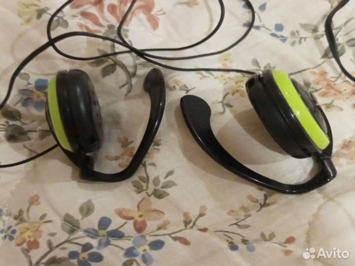 Проводные наушники