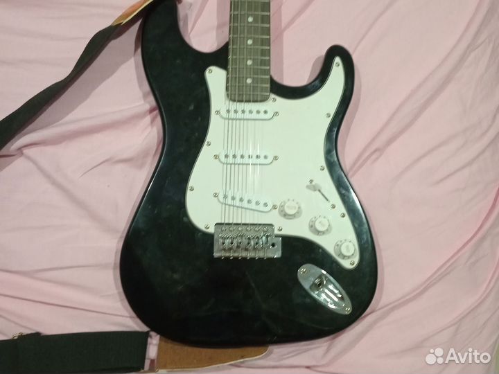 Электрогитара