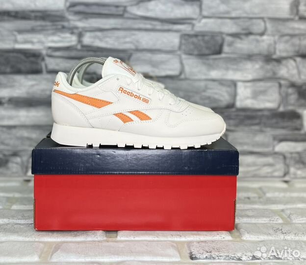 Кроссовки женские Reebok Classic Leather