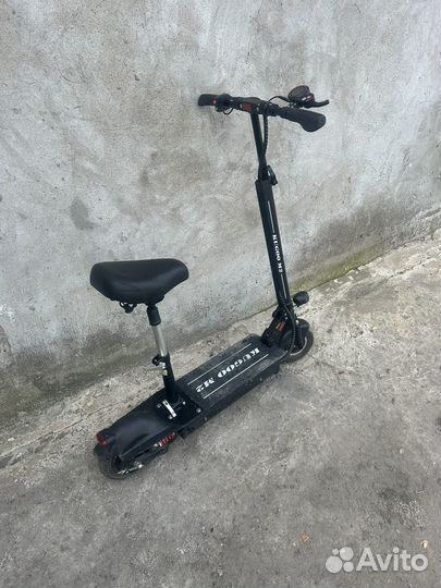 Самокат взрослый электрический
