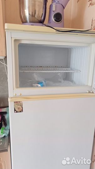 Продам холодильник не рабочий
