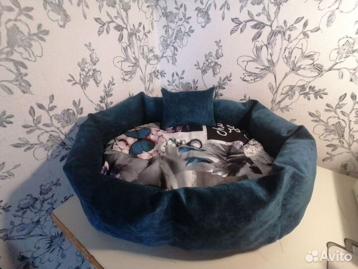 Лежанка для кошек и собачек