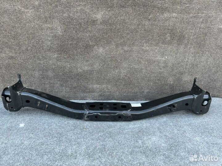 Балка задняя Toyota Land Cruiser VDJ200 1VD-FTV