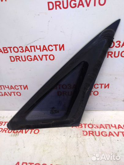 Стекло боковое заднее правое Ford Focus 1