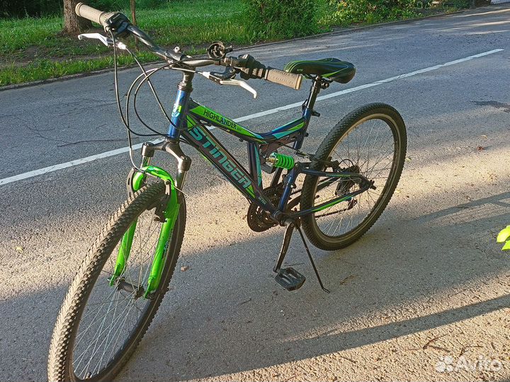 Велосипед горный Stinger Highlander 100v 26