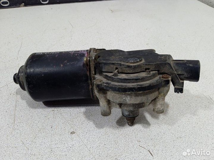 Моторчик стеклоочистителя передний