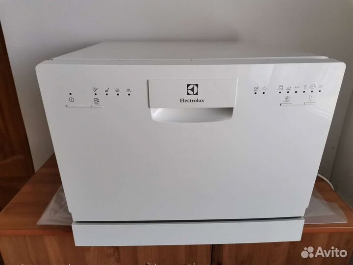 Посудомоечная машина Electrolux