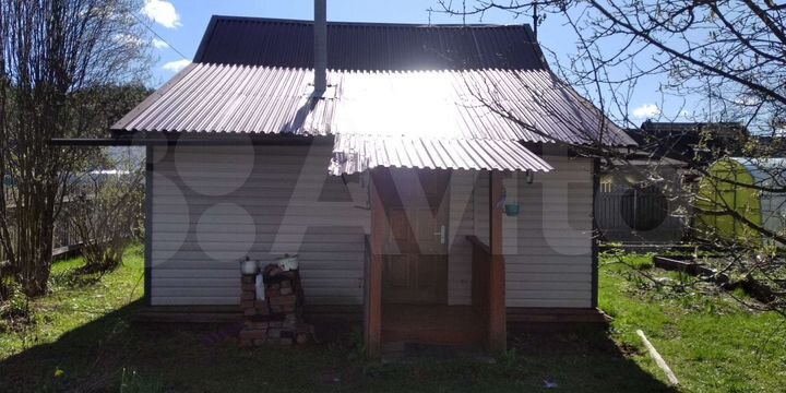 Дача 20 м² на участке 6 сот.